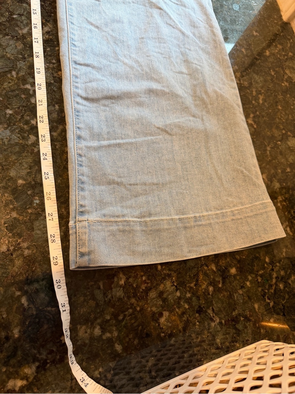 NWOT Paige Connie Jean. “Yuri” Wash. Patch Pockets. Wide Leg. Sz 28. Stretch. - Picture 8 of 8